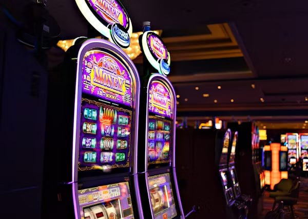 Antarmuka demo permainan spaceman88 menampilkan berbagai judul slot dan kasino